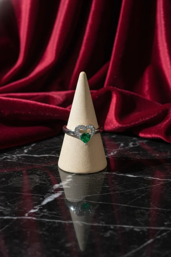 Silver 925 Green Heart Stone Ring